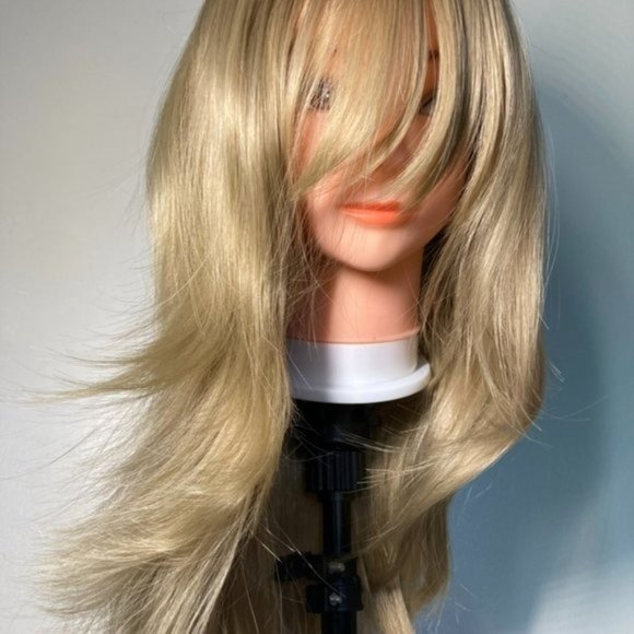 Shoulder-Length Blonde Wig - Picture 6 of 9